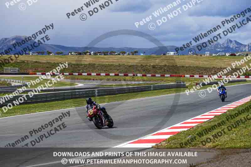cadwell no limits trackday;cadwell park;cadwell park photographs;cadwell trackday photographs;enduro digital images;event digital images;eventdigitalimages;navarra;no limits trackdays;peter wileman photography;racing digital images;trackday digital images;trackday photos